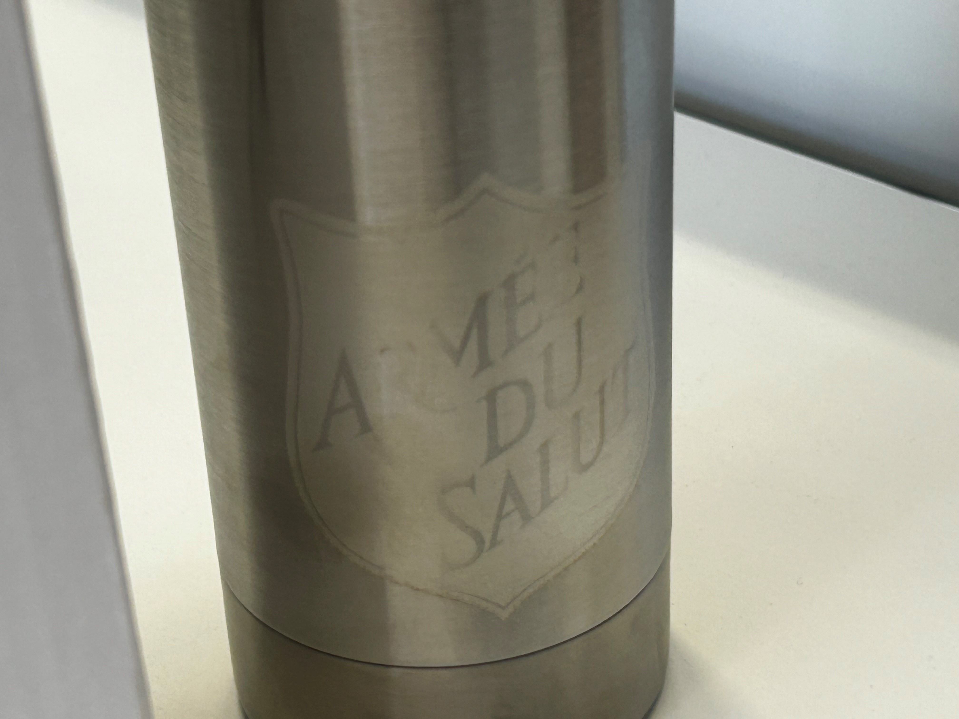 Isolierflasche Vasa mit Redshield
