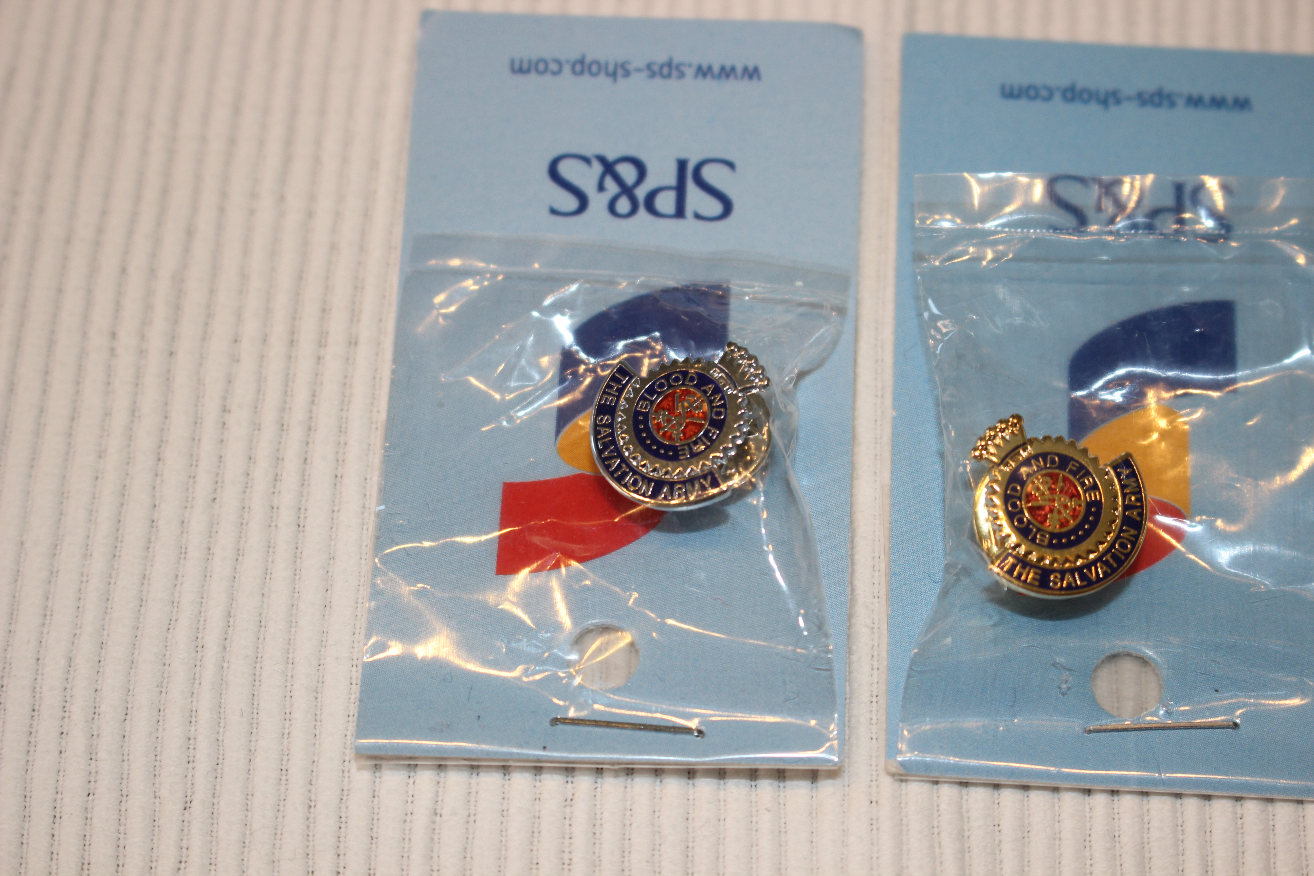 Mini Crest Pin «Crest»