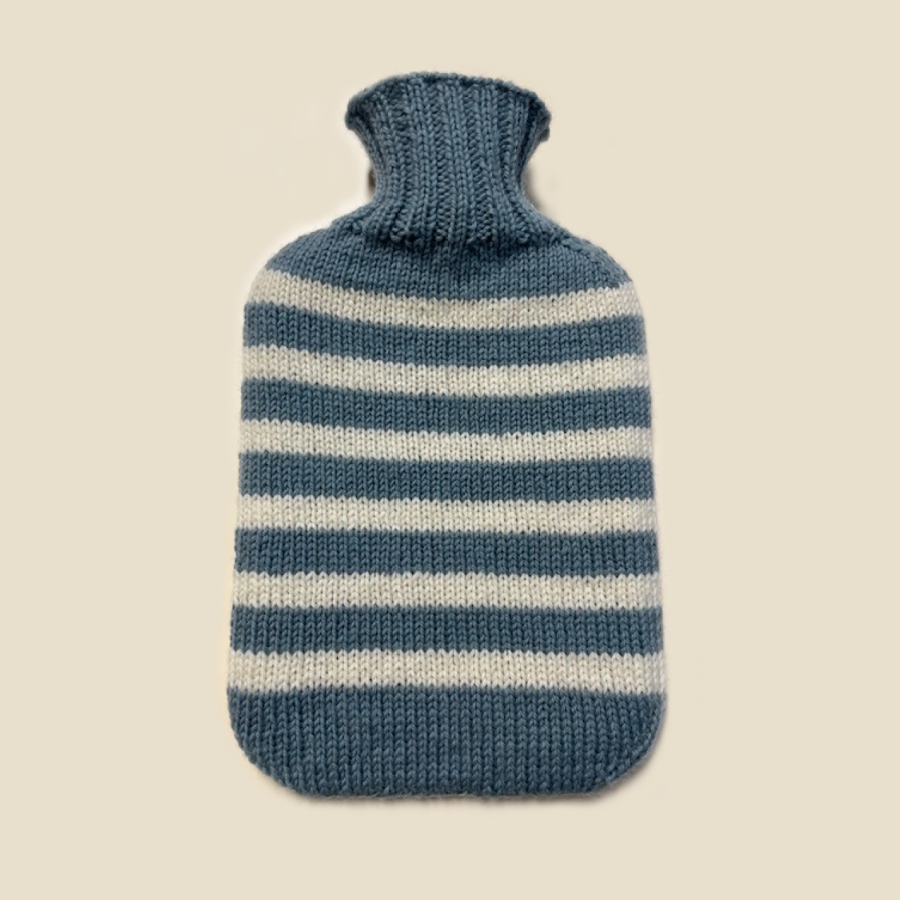 Bouteille de lit avec housse tricotée bleu blanc rayé